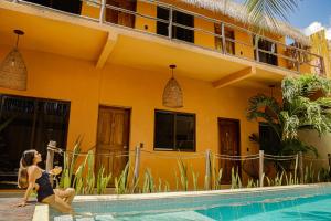 Bazén v ubytování Hotel Sur Bacalar nebo v jeho okolí