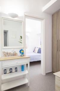 Postel nebo postele na pokoji v ubytování Sole Blu Mykonos Town Apartment Two