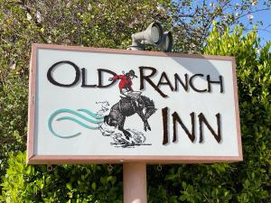 Old Ranch Inn - Adults Only 21 & Up的证书、奖牌、标识或其他文件