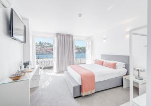 Gallery image of Miragaia - Riverside Suites - Adults Only in Porto