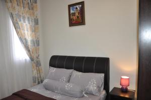 Posezení v ubytování AmySity Homestay Gandaria Modern Lifestyle walking distance to Hub Shopping Centre at Sek 9 Bangi Sentral With Netflix