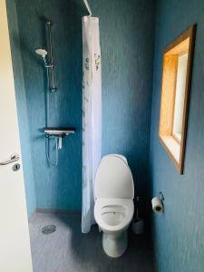 Koupelna v ubytování Hummingen camping hus 3