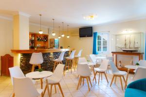 Posezení v ubytování ALK Hotelᵀᴹ + 37 fotografií