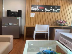Kuchyň nebo kuchyňský kout v ubytování Binh An Hotel
