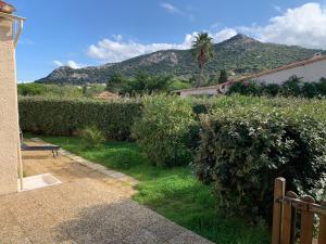 Imagem da galeria de Maison dans Marina privée pieds dans l'eau - Vue mer - Mer à 50 m - Terrasse & jardin sur mer em Lumio mais 20 fotografias