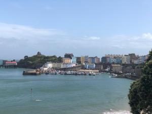 Gallery image of Sunny Bank Guest House in Tenby