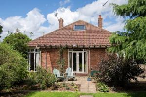 Gallery image of The Bungalow at Seaway's, Sleeps 11 + in Great Driffield