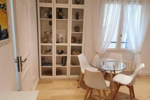 Φωτογραφία από το άλμπουμ του 3min RER - Hypter Center St Germain En Laye - Wei&Pei Apartment στο Saint-Germain-en-Laye