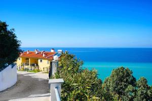 Naturlandskabet i nærheden af lejligheden + 8 billeder