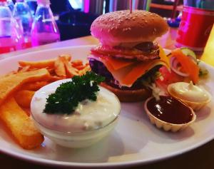 Essen im Hotel oder in der Nähe