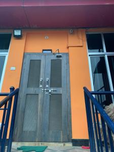 Gallery image of Peaceful 2BHK Entire Apartment in Bhairahawa with AC, Kitchen & Fast Internet in Bhairāhawā