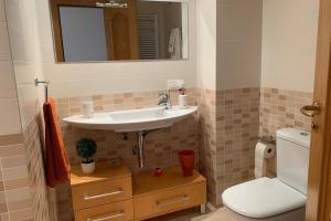 Koupelna v ubytování Apartamento Miramar . Amplitud y Comodidad
