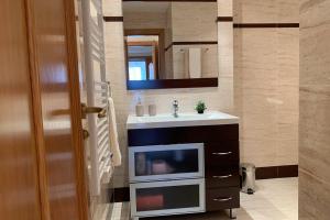 Koupelna v ubytování Apartamento Miramar . Amplitud y Comodidad + 37 fotografií