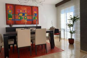 Posezení v ubytování Apartamento Miramar . Amplitud y Comodidad