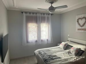 Postel nebo postele na pokoji v ubytování VILLA VEGAS - piscine privée