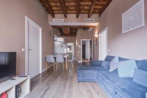 TV/trung tâm giải trí tại San Miguel, Luxury apartments.