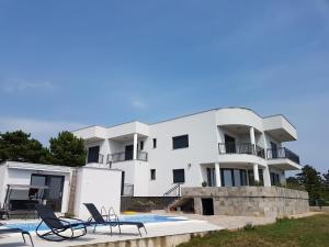 Afbeelding uit fotogalerij van Holiday home in Crikvenica 41598 in Crikvenica