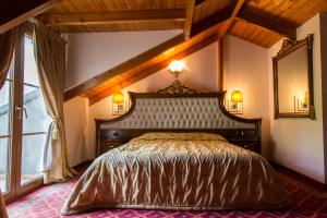 Postel nebo postele na pokoji v ubytování Alexios Luxury Hotel