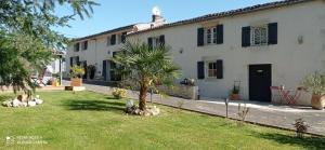 Το κτήριο όπου στεγάζεται  το bed & breakfast