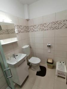 Kúpeľňa v ubytovaní Joós Apartman
