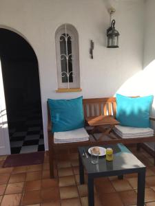 Ruang duduk di Villa mit Meerblick, Indoorpool und Wlan in Cala D' Or