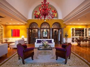 Гостиная зона в The Ashbee Hotel