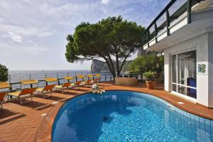 Πισίνα στο ή κοντά στο Villa Felicita