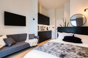 A bed or beds in a room at BILBAO URBAN by STAYNN APARTMENTS Még 9 kép