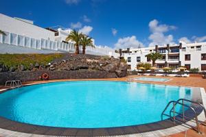 Basen w obiekcie Apartment Caleton Blanco, central Puerto del Carmen lub w pobliżu