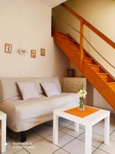 Gallery image of GITE JARDIN/TERRASSE COSY PRES PLAGES in Arès