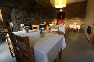 Restorāns vai citas vietas, kur ieturēt maltīti, naktsmītnē Quinta dos Avidagos AgroTurismo Mirandela