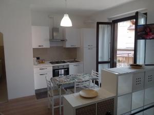 Kuchyňa alebo kuchynka v ubytovaní casa Stefania 3 + 2 fotografie