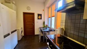 Kuchyň nebo kuchyňský kout v ubytování Hostel Moderna Rest + 10 fotografií