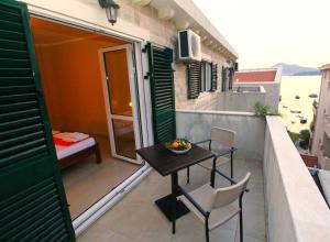 Balkón nebo terasa v ubytování Guest House Villa Pastrovka