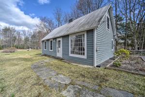 Gallery image of Charming Cottage with Yard - 2 Mi to Tinker St! in Woodstock