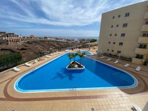 Bazén v ubytovaní Residencias Sol Paraiso alebo v jeho blízkosti