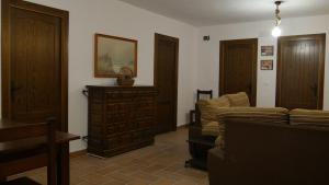 Posedenie v ubytovaní EL ALFOLI. CASA RURAL CERCA DEL MAR
