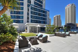 Foto dalla galleria di H'Residences - 2 & 3 Bedroom Ocean View in the heart of Surfers Paradise! a Gold Coast