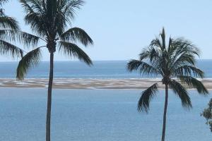 Gallery image of Hamptons Meets Hervey Bay In Upmarket Resort - Ocean Views in Hervey Bay