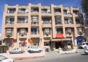Gallery image of Hotel Atul Regency Katra in Katra