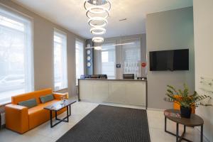 TV a/nebo společenská místnost v ubytování Raziotel Kyiv Yamska