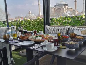 Mâncare la sau în apropiere de acest hotel