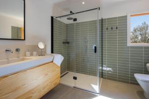 Koupelna v ubytování Villa Can Canavaret by SunVillas Mallorca