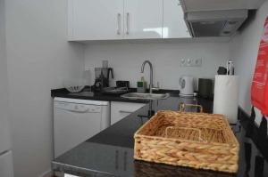 Una cocina o zona de cocina en Baron Faro - Guest House