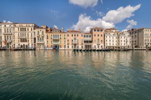 Gallery image of CA' MALIPIERO in Venice