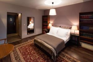 Postel nebo postele na pokoji v ubytování Rocker's Inn + 37 fotografií