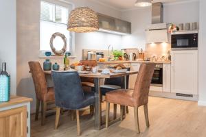 Kuchyň nebo kuchyňský kout v ubytování Barther Str_10 _Seeschwalbe_