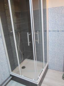 Ένα μπάνιο στο MAISON DE VILLAGE