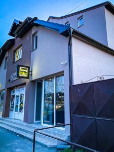 Budova, kde se apartmán nachází