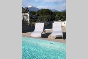 The swimming pool at or close to *CENTRAL LAKESIDE APT*Swimming Pool & Free Parking